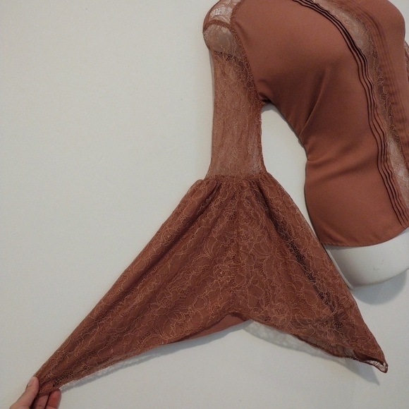 Express - Handkerchief Bell Sleeve Lace Blouse - Picture 7 of 16